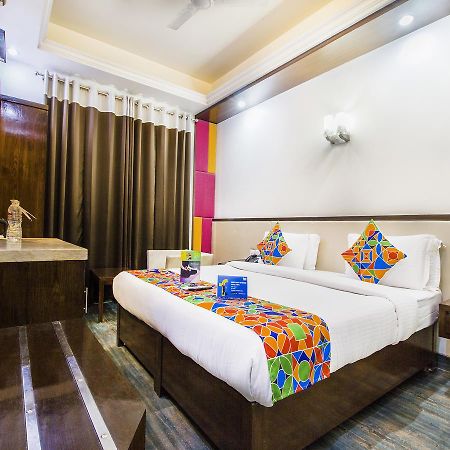 דלהי Fabhotel Marble Arch Karol Bagh מראה חיצוני תמונה