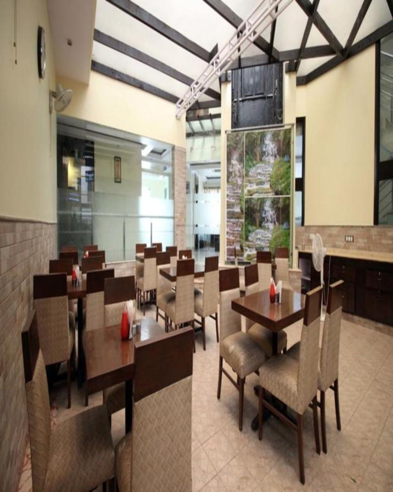 דלהי Fabhotel Marble Arch Karol Bagh מראה חיצוני תמונה