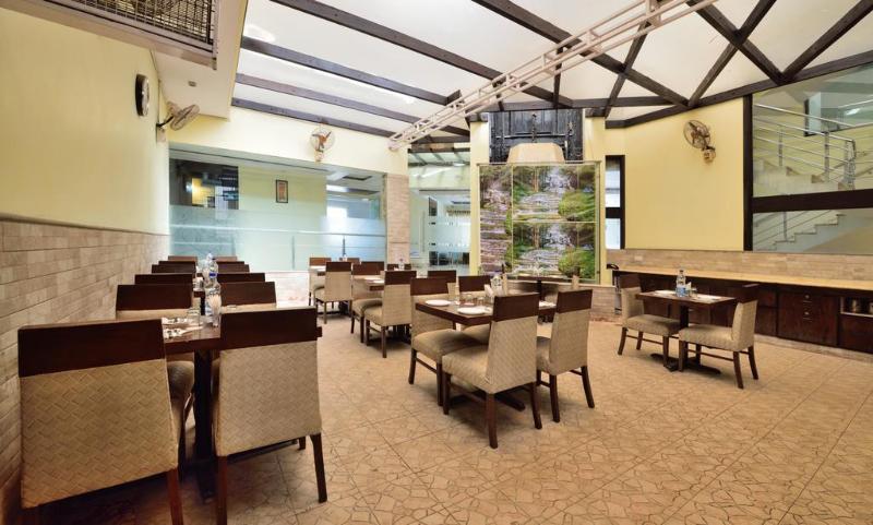 דלהי Fabhotel Marble Arch Karol Bagh מראה חיצוני תמונה