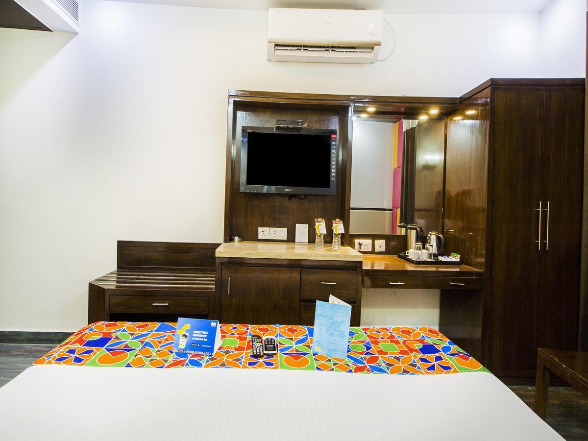 דלהי Fabhotel Marble Arch Karol Bagh מראה חיצוני תמונה