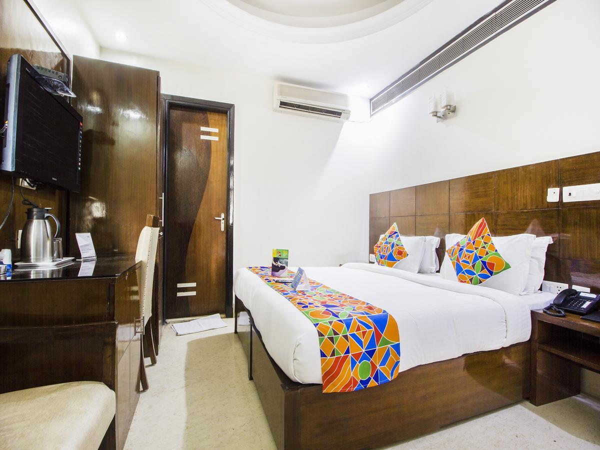 דלהי Fabhotel Marble Arch Karol Bagh מראה חיצוני תמונה