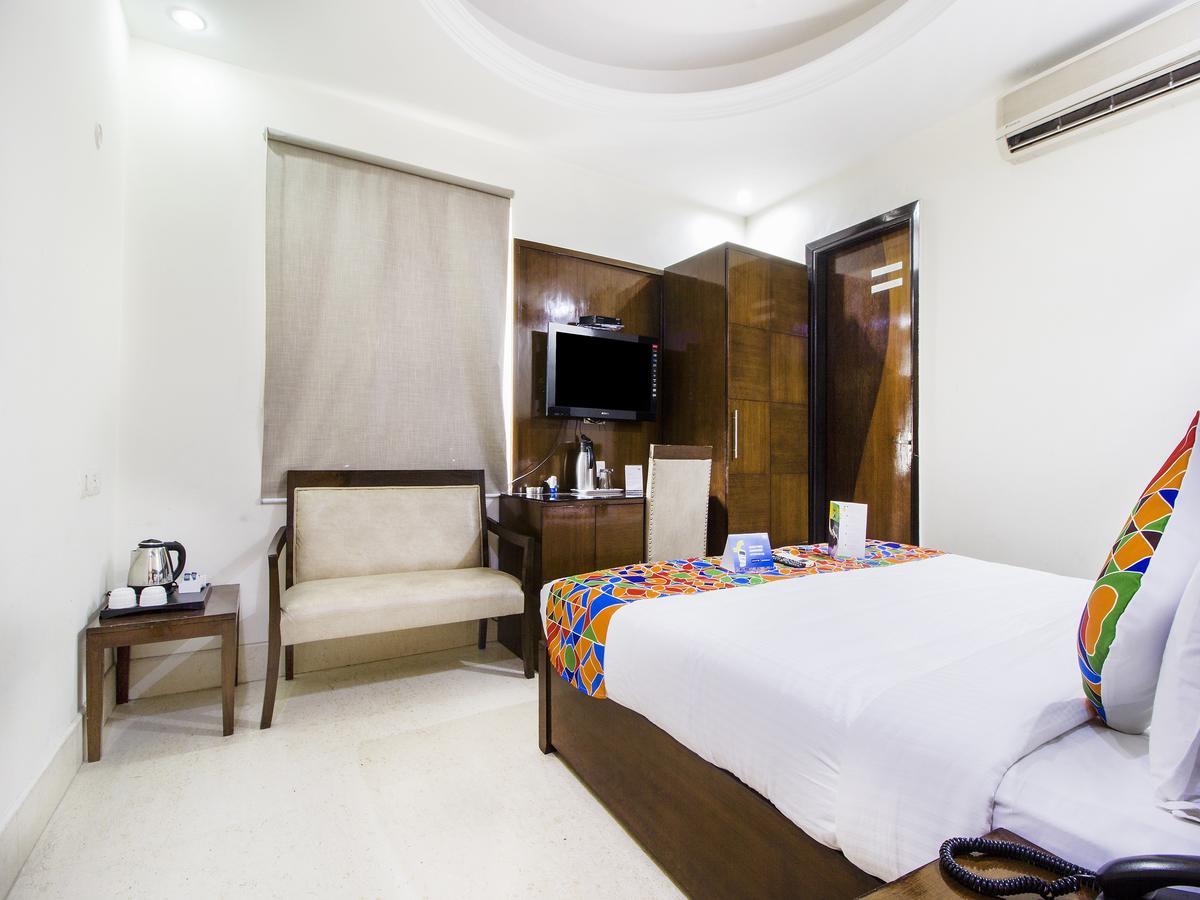 דלהי Fabhotel Marble Arch Karol Bagh מראה חיצוני תמונה