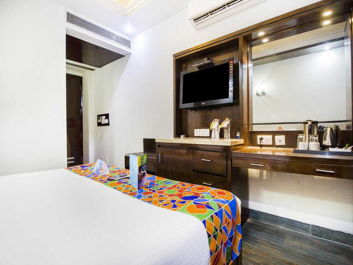 דלהי Fabhotel Marble Arch Karol Bagh מראה חיצוני תמונה